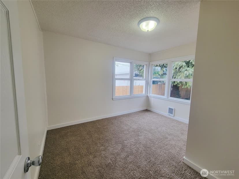 Property photo for 131 S 64th Street, Tacoma photo 13