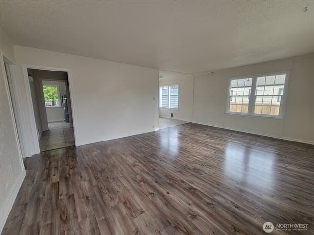 Property photo for 131 S 64th Street, Tacoma photo 5