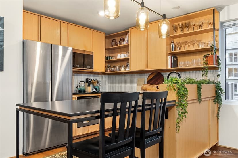 Property photo for 2504 Western Avenue #422, Seattle photo 7
