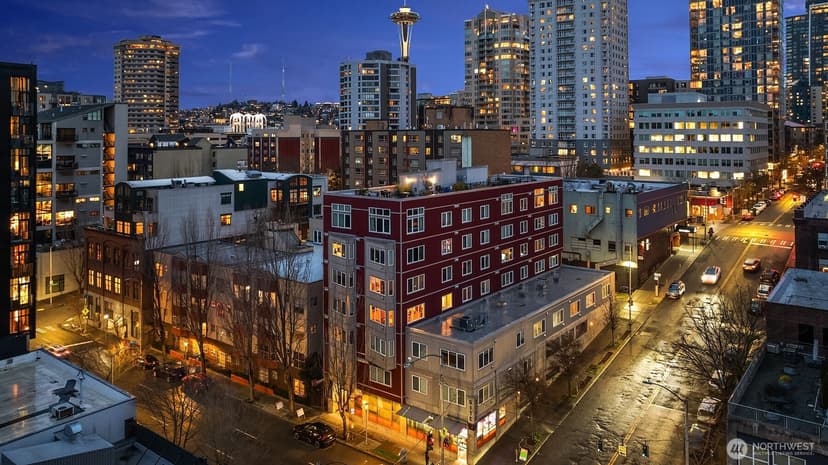 Property photo for 2504 Western Avenue #422, Seattle photo 2