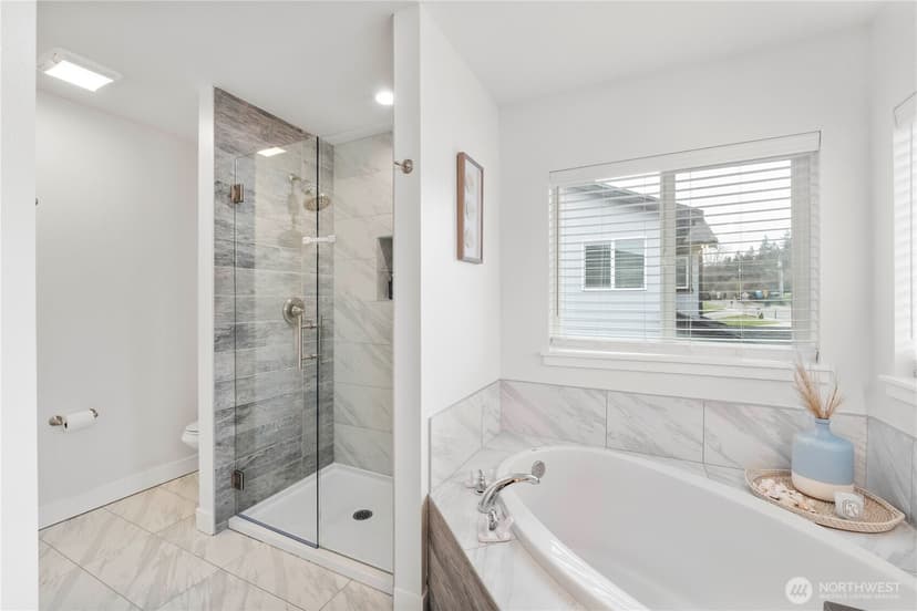 Property photo for 3575 E Grandview Avenue, Tacoma photo 18