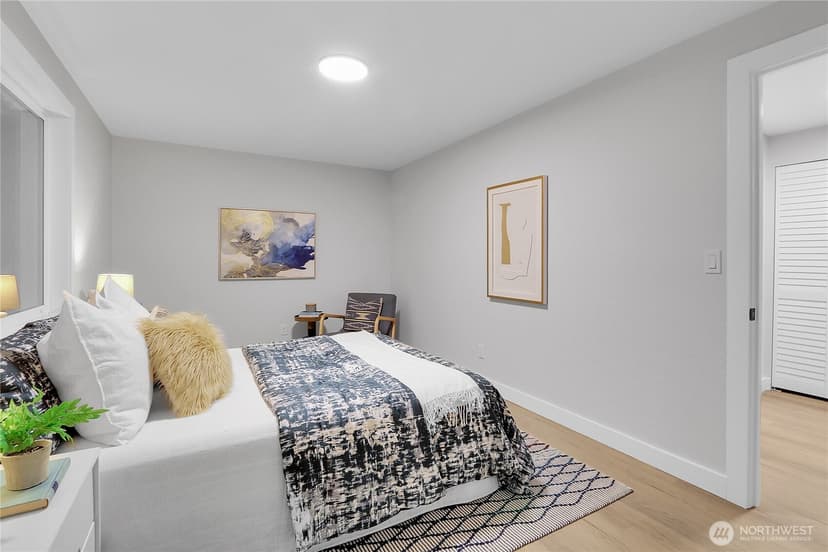 Property photo for 13018 27th Avenue NE, Seattle photo 12