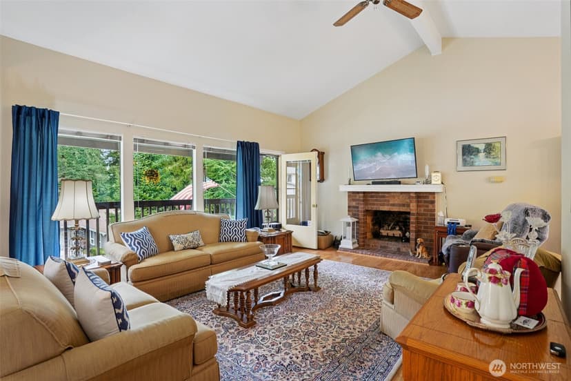 Property photo for 1207 S 293rd Place, Federal Way photo 3