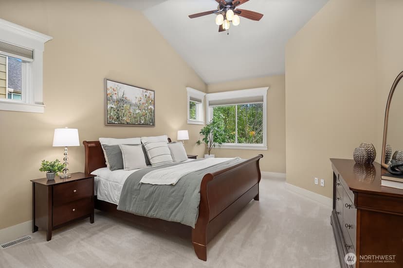 Property photo for 809 235th Avenue NE, Sammamish photo 21