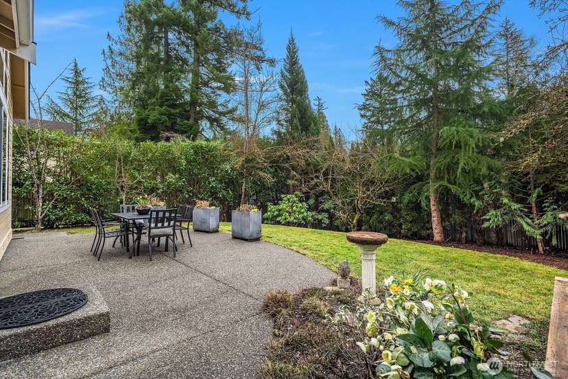 Property photo for 809 235th Avenue NE, Sammamish photo 34