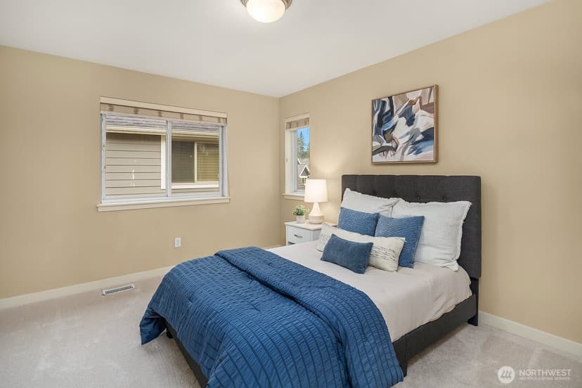 Property photo for 809 235th Avenue NE, Sammamish photo 30