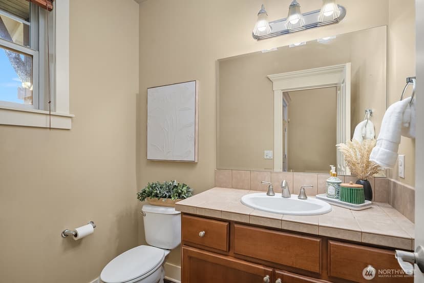 Property photo for 809 235th Avenue NE, Sammamish photo 20