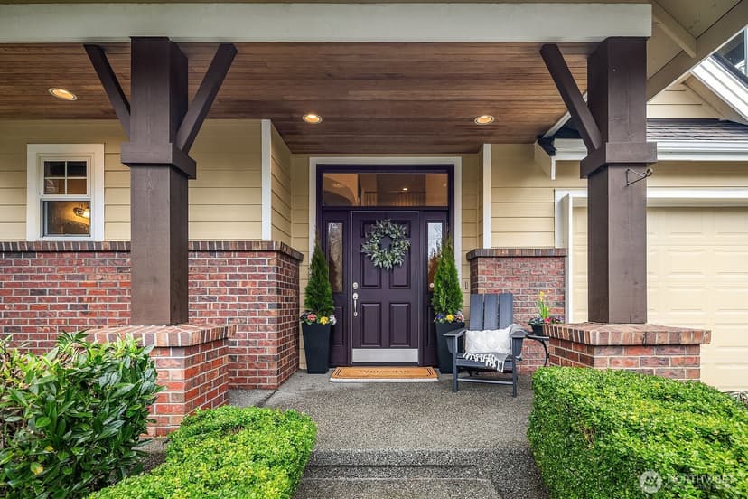 Property photo for 809 235th Avenue NE, Sammamish photo 3