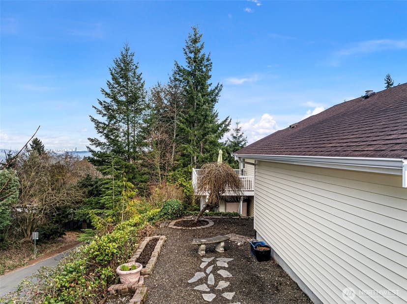 Property photo for 7331 E Center Street, Port Orchard photo 38