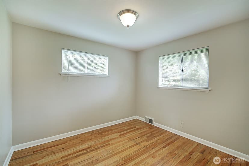 Property photo for 4045 29th Avenue W, Seattle photo 19