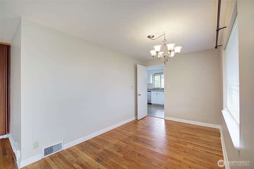 Property photo for 4045 29th Avenue W, Seattle photo 20
