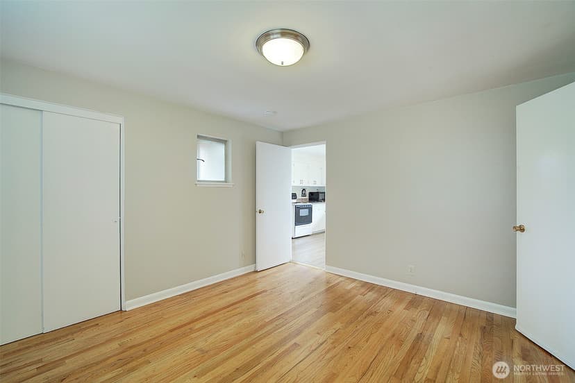 Property photo for 4045 29th Avenue W, Seattle photo 23