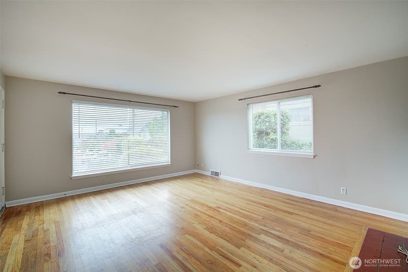 Property photo for 4045 29th Avenue W, Seattle photo 18