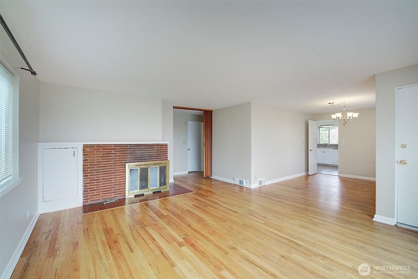 Property photo for 4045 29th Avenue W, Seattle photo 15