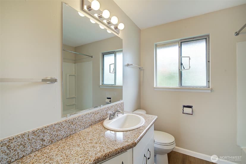 Property photo for 4045 29th Avenue W, Seattle photo 14