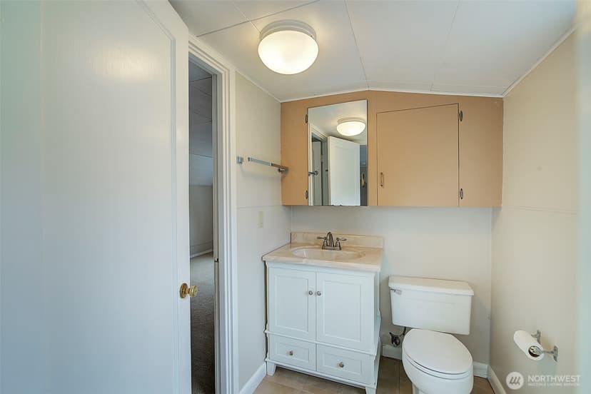 Property photo for 4045 29th Avenue W, Seattle photo 31