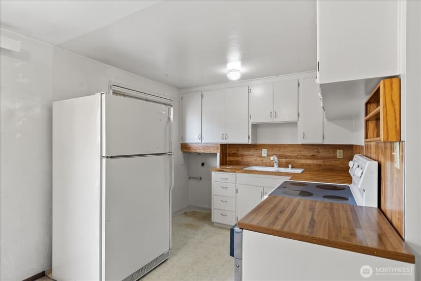 Property photo for 23005 60th Avenue W, Mountlake Terrace photo 7