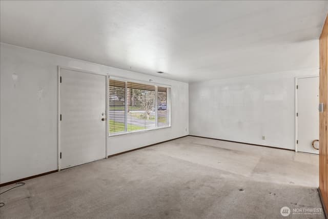 Property photo for 23005 60th Avenue W, Mountlake Terrace photo 4