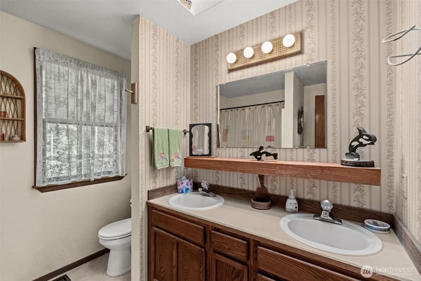 Property photo for 8115 Berry Ridge Lane NW, Silverdale photo 28