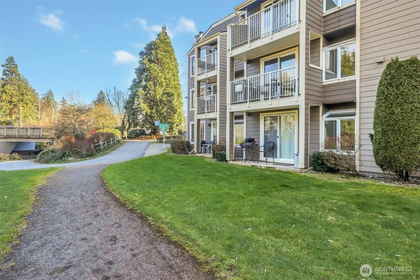 Property photo for 15852 Leary Way #6, Redmond photo 25