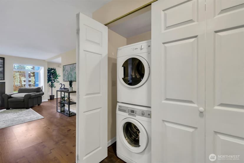 Property photo for 15852 Leary Way #6, Redmond photo 16