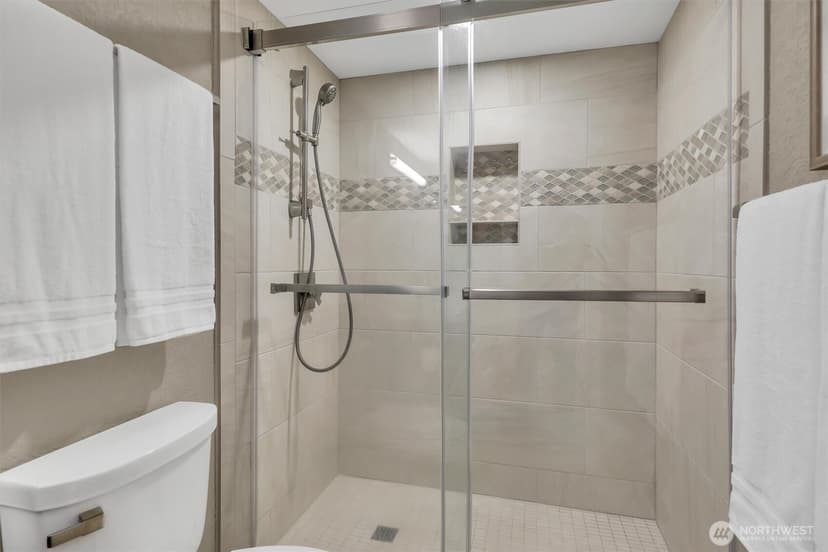 Property photo for 15852 Leary Way #6, Redmond photo 21