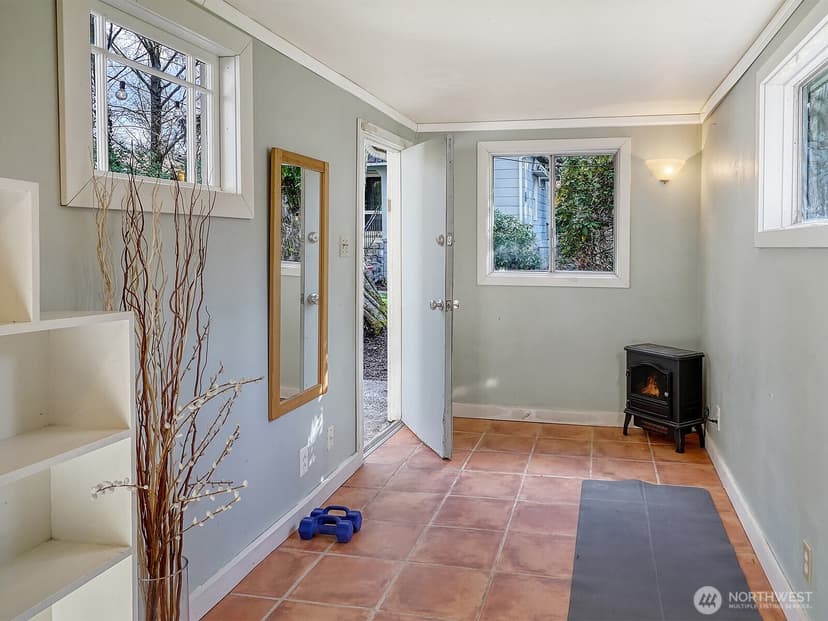 Property photo for 2337 NE 86th Street, Seattle photo 16