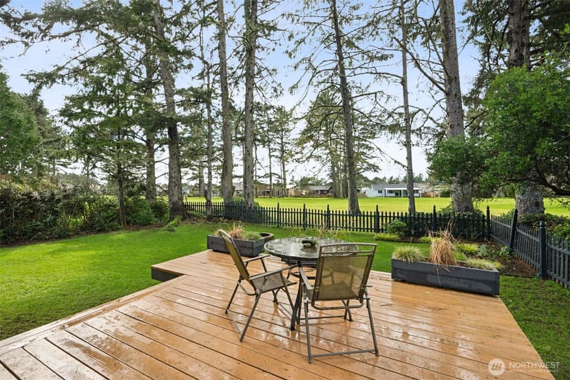Property photo for 147 Octopus Avenue NE, Ocean Shores photo 27