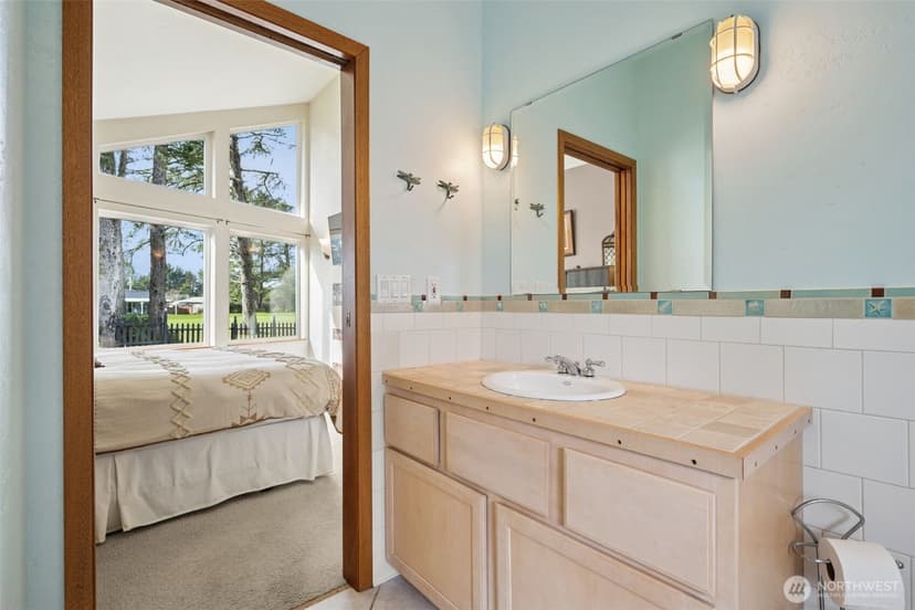Property photo for 147 Octopus Avenue NE, Ocean Shores photo 19