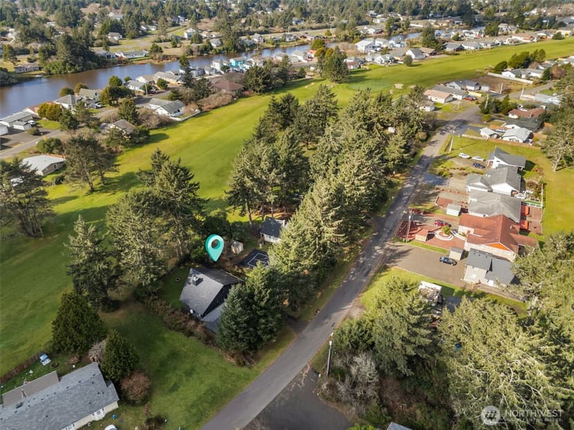 Property photo for 147 Octopus Avenue NE, Ocean Shores photo 31