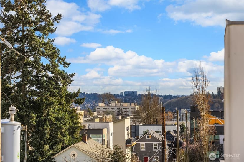 Property photo for 1116 13th Avenue #C, Seattle photo 22