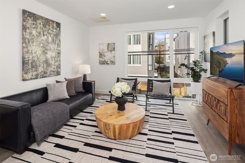 Property photo for 1116 13th Avenue #C, Seattle photo 10