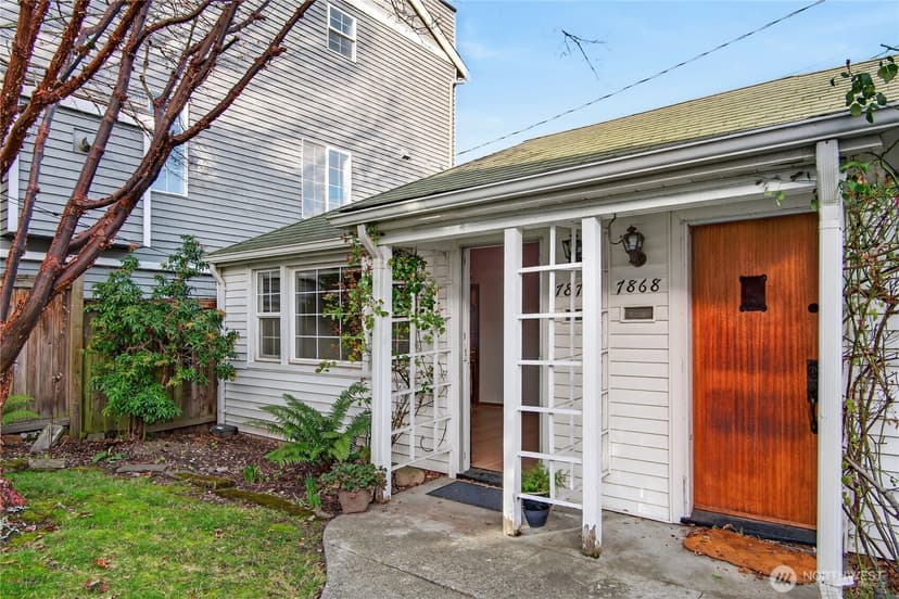 Property photo for 7870 Green Lake Drive N #10, Seattle photo 9