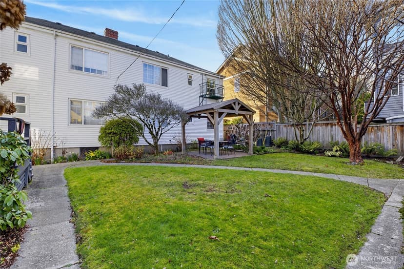 Property photo for 7870 Green Lake Drive N #10, Seattle photo 7