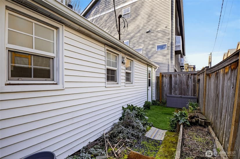 Property photo for 7870 Green Lake Drive N #10, Seattle photo 18