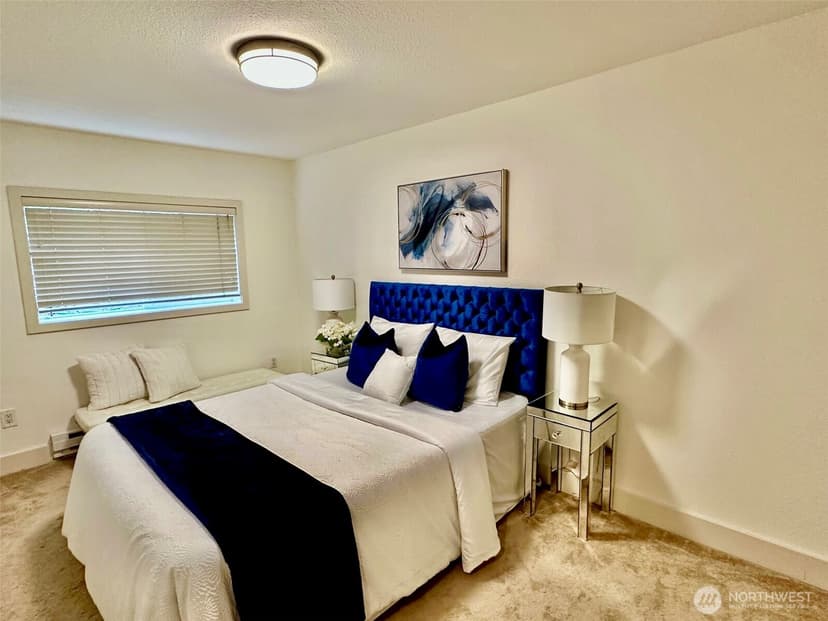 Property photo for 11054 NE 33rd Place #B1, Bellevue photo 11