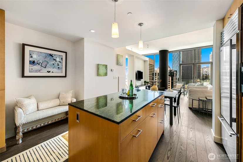 Property photo for 909 5th Avenue #2002, Seattle photo 6