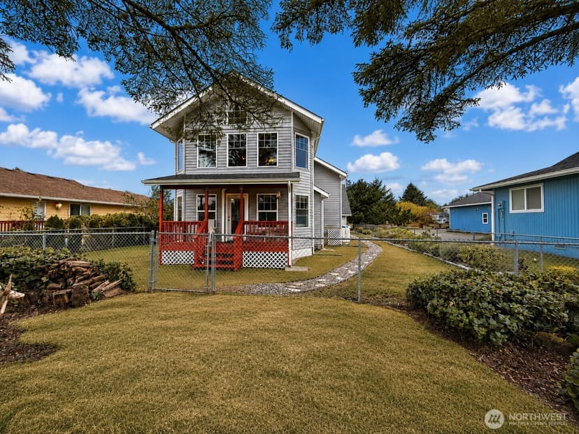 Property photo for 522 Point Brown Avenue SE, Ocean Shores photo 2