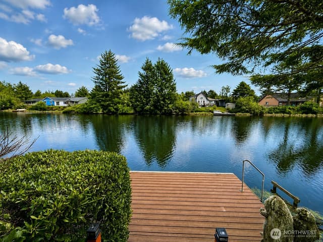 Property photo for 522 Point Brown Avenue SE, Ocean Shores