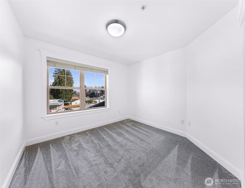 Property photo for 3150 W Government Way #407, Seattle photo 15