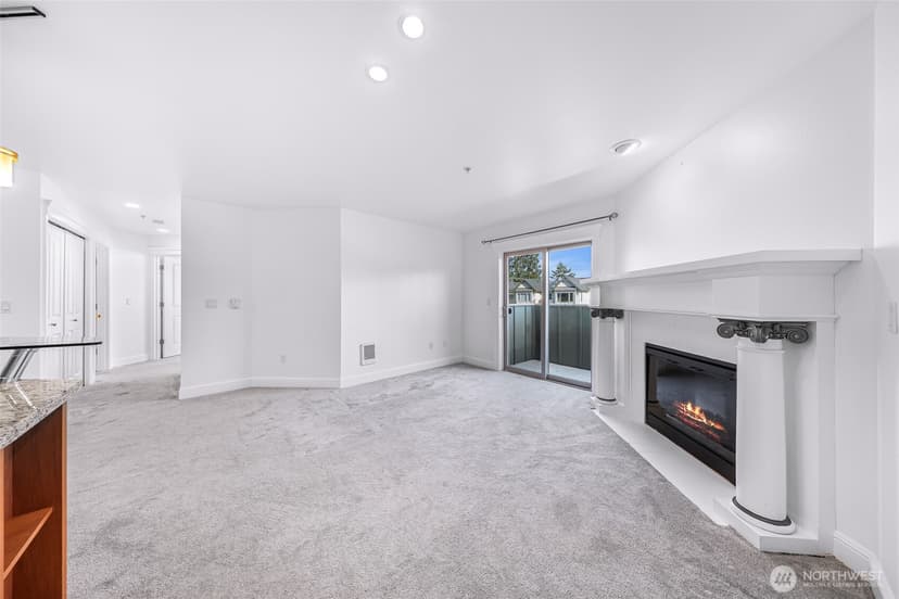 Property photo for 3150 W Government Way #407, Seattle photo 14