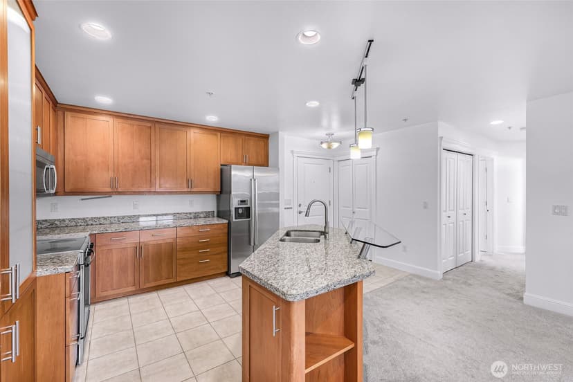 Property photo for 3150 W Government Way #407, Seattle photo 8