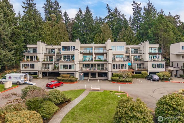 Property photo for 11122 NE 41st Drive #31, Kirkland