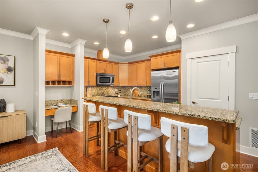 Property photo for 900 228th Avenue NE #1C, Sammamish photo 12
