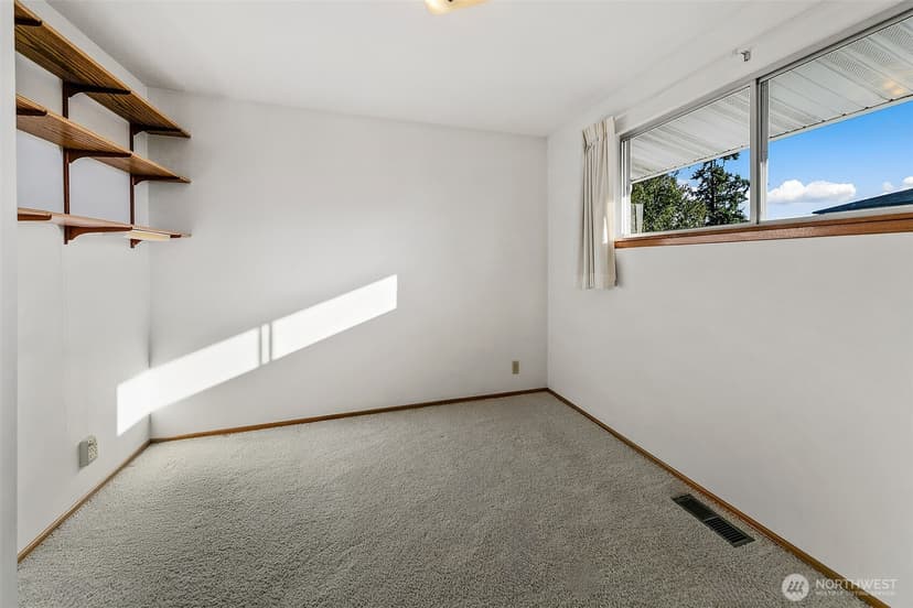 Property photo for 2624 SW 172nd Street, Burien photo 12