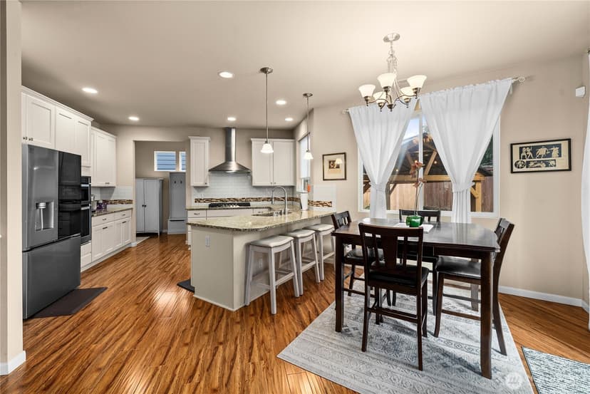 Property photo for 21702 103rd Place SE, Kent photo 14