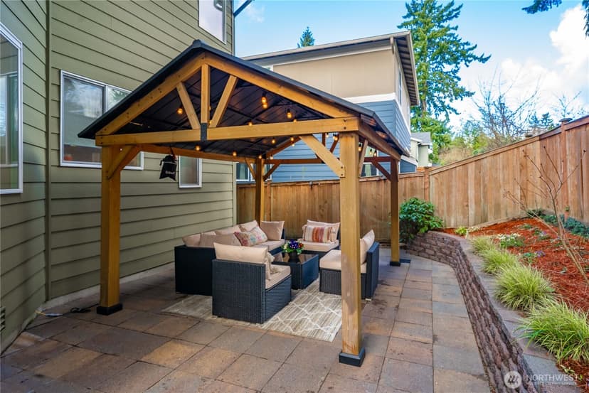 Property photo for 21702 103rd Place SE, Kent photo 16