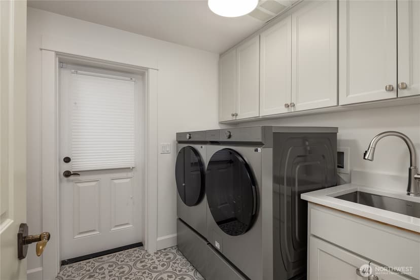 Property photo for 508 10th Avenue W, Kirkland photo 28