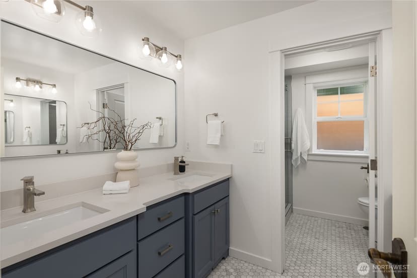 Property photo for 508 10th Avenue W, Kirkland photo 26