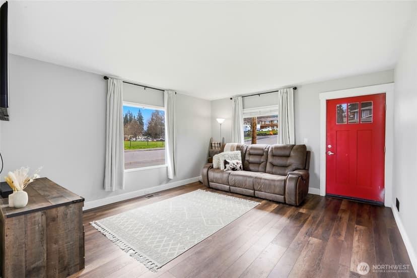 Property photo for 238 N Washington Avenue, Arlington photo 3